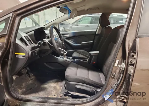 2017 Kia Forte Lx z USA, uszkodzony, nr VIN 3KPFK4A78HE146737